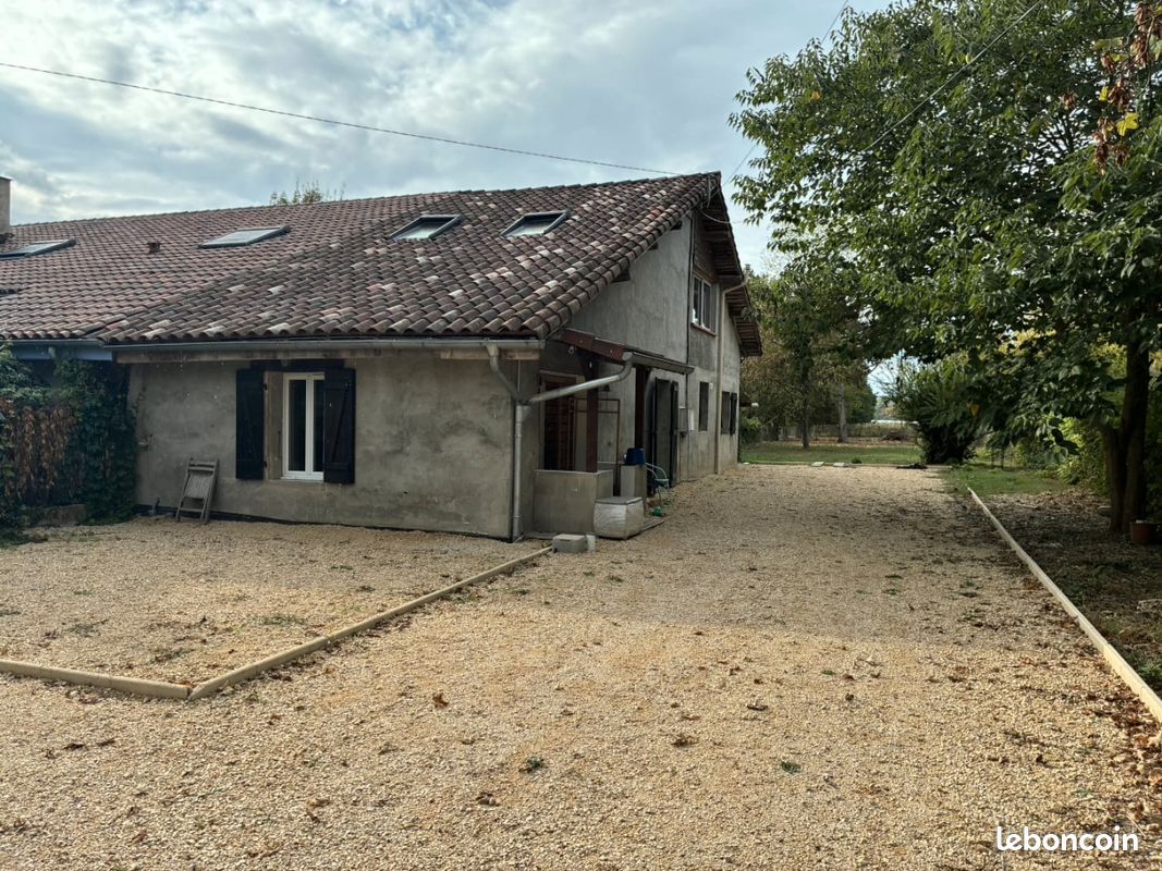 Maison 5 pièces 130 m² · à Montauban · 130 m² · 1 050 €/mois