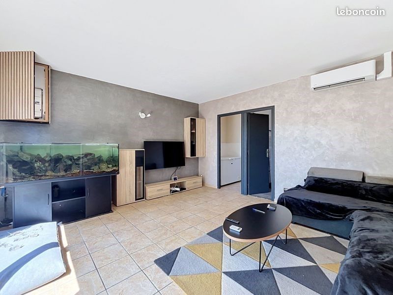 Maison 3 pièces 110 m² · à La Roche-l'Abeille · 110 m² · 150 000 €