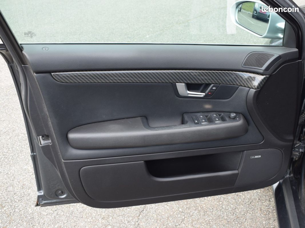 Audi rs4 avant b7 4.2 v8 420cv quattro bvm6 / pack f1 / pack carbone / disques ceramique / systeme bose (image 13)
