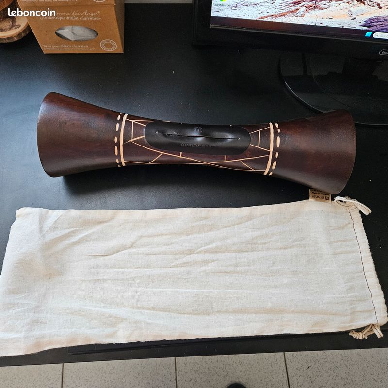 Enceinte de téléphone en bois (image 10)