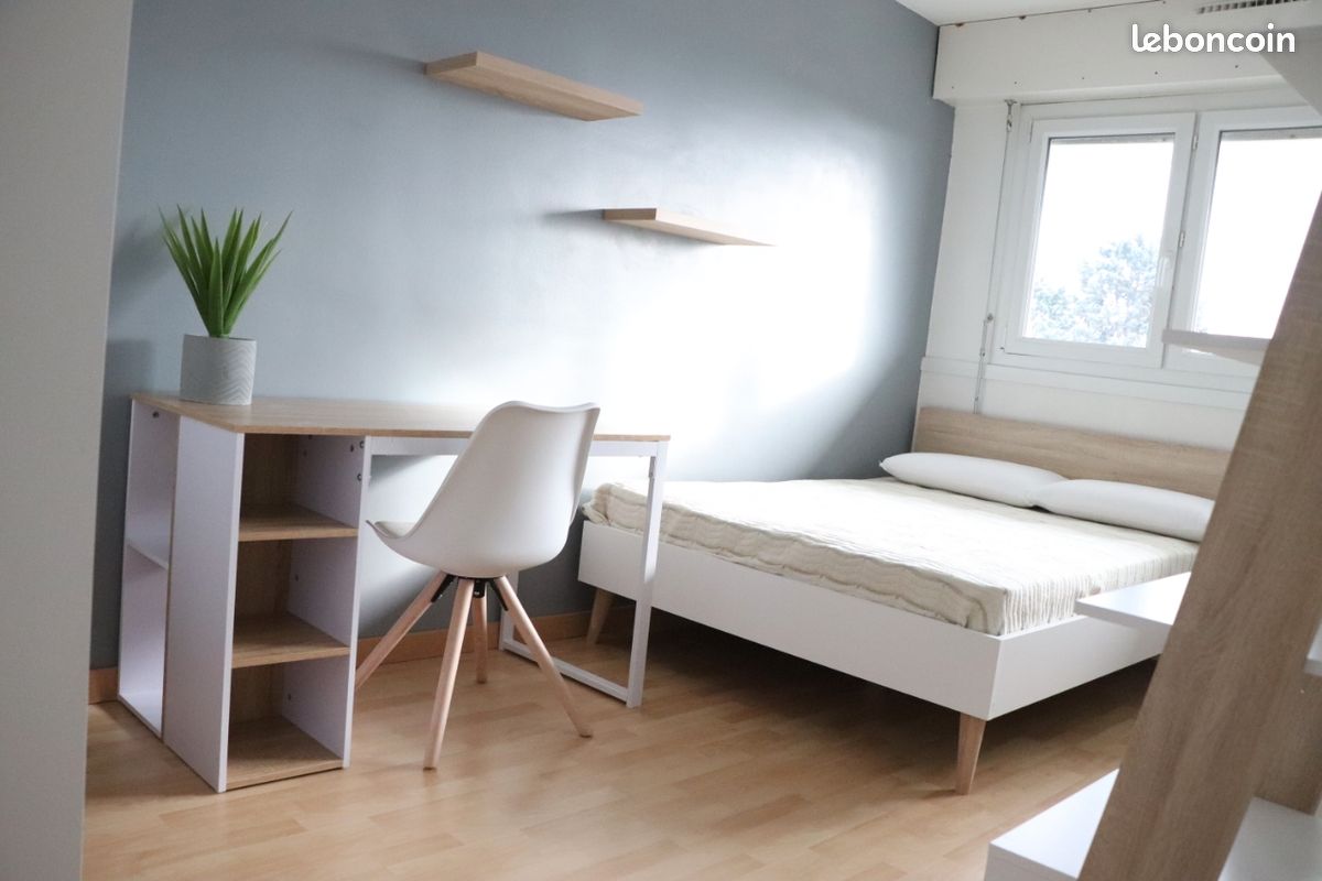 Appartement 5 pièces 105 m² · à Nantes · 105 m² · 500 €