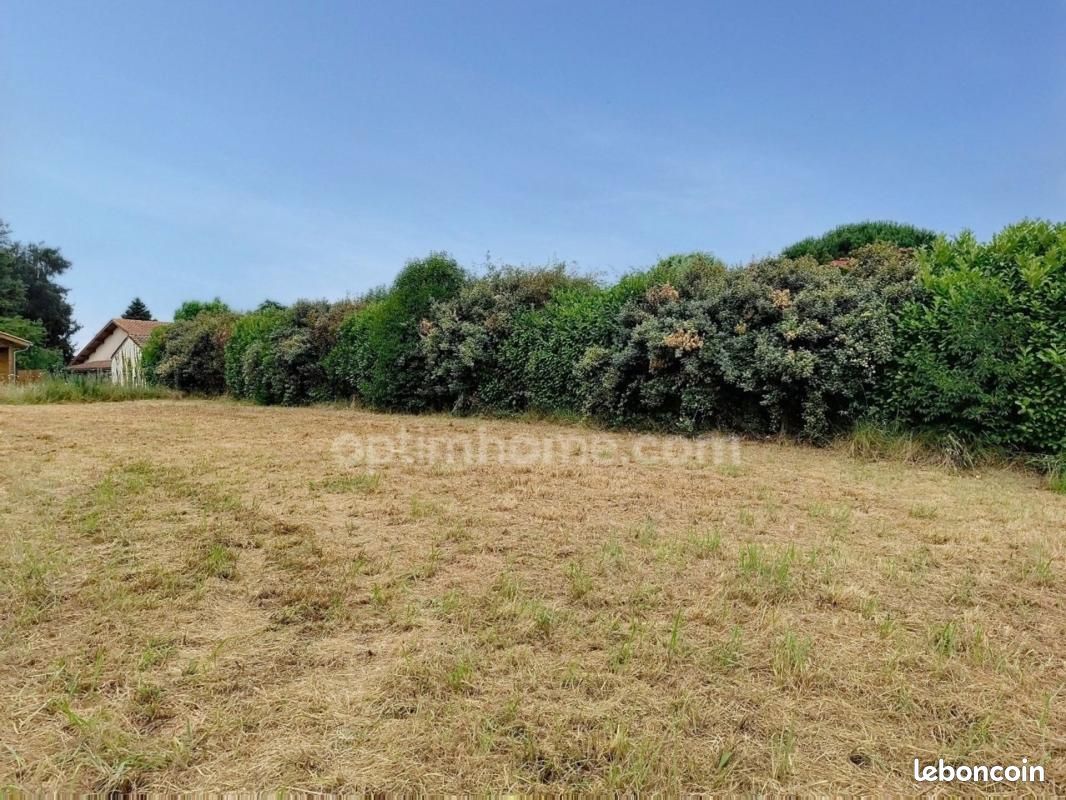 Terrain 740 m² Saint Lon Les Mines · à Saint-Lon-les-Mines · 89 000 €