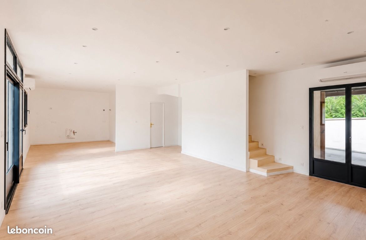 Maison en pierre rénovée (image 4)