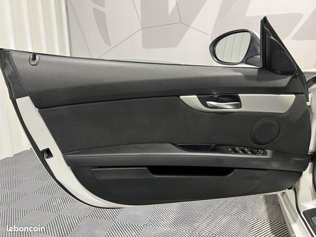 BMW Z4 sDrive 18i 156ch E89 LCI Lounge (image 24)