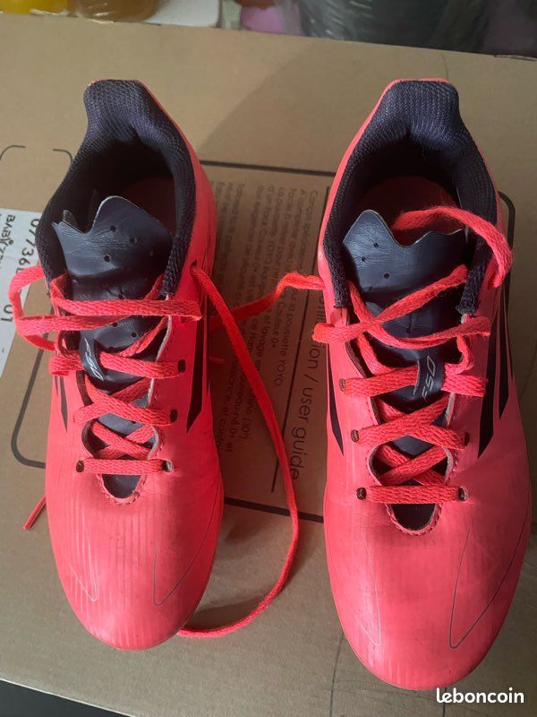 Crampons ADIDAS (image 1)