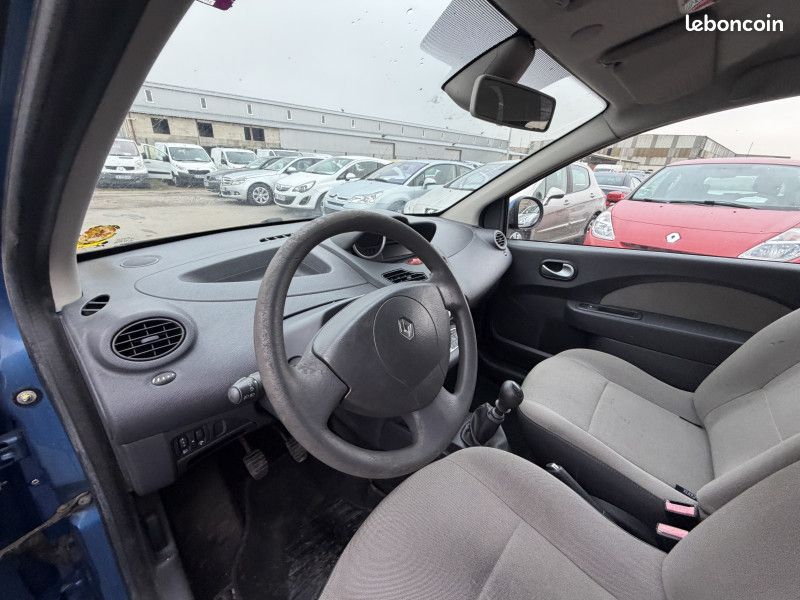 Renault TWINGO II 1.2 60CH EXPRESSION (image 11)