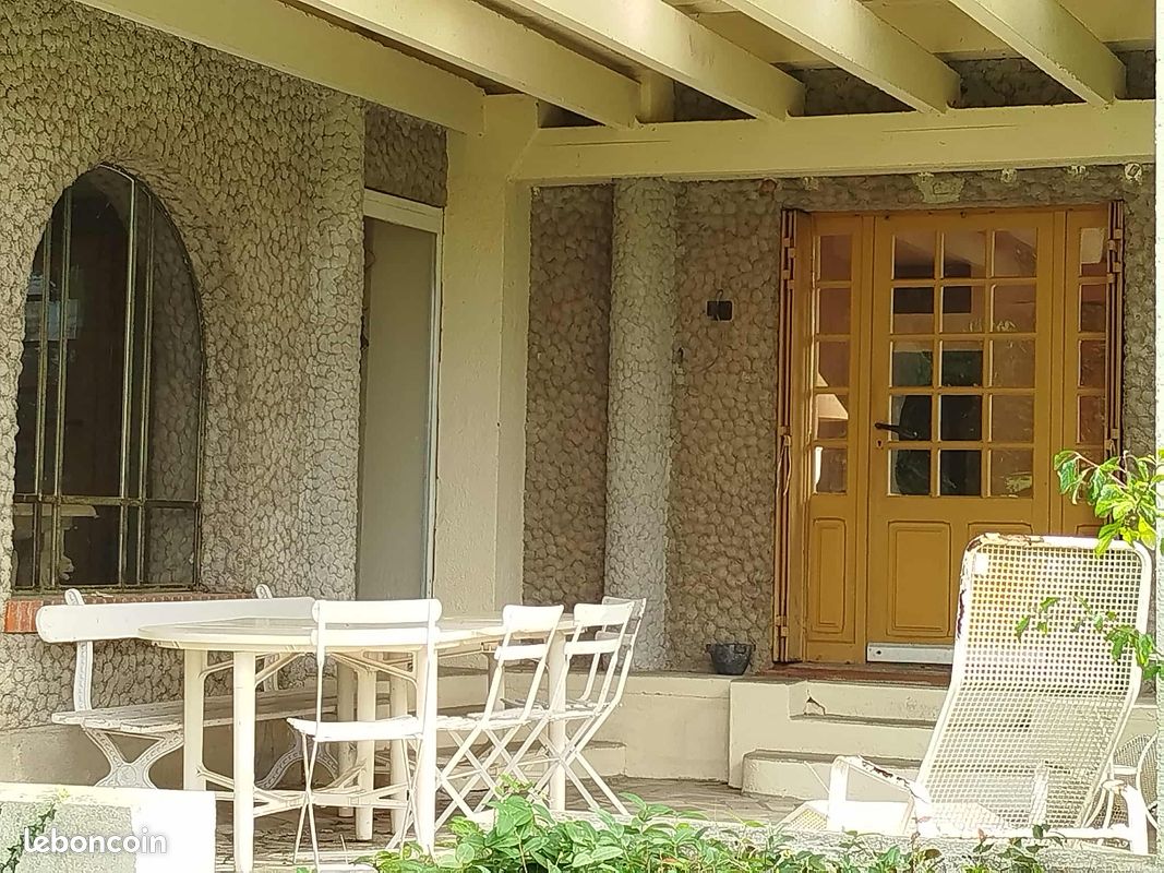 Maison 13 pièces 195 m² · à Bellerive-sur-Allier · 195 m² · 210 000 €