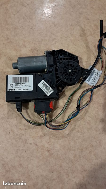 Moteur lève vitre avant gauche Peugeot 307 (image 1)