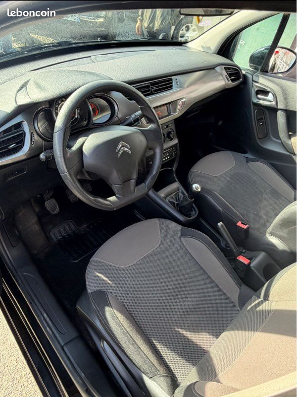 CITROËN C3 1.2 VTi 82CH CT OK (image 3)