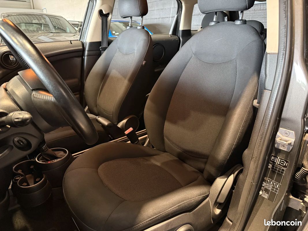 Mini COUNTRYMAN Cooper D (image 8)