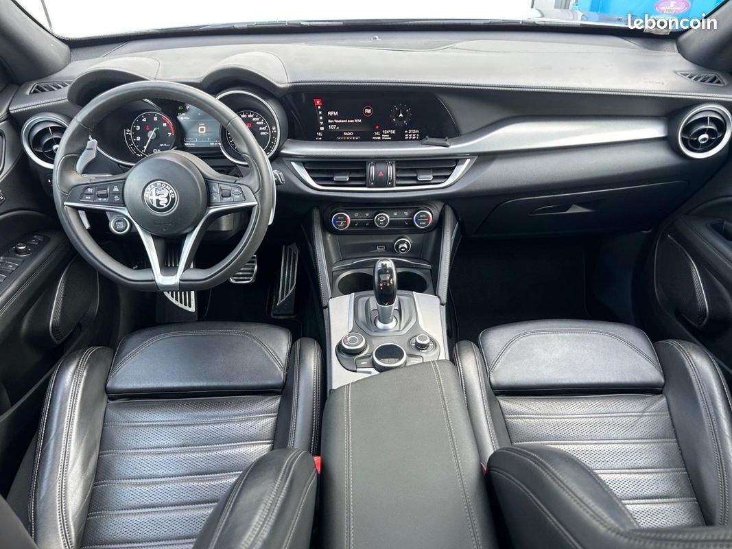 ALFA ROMEO STELVIO 2.0T 280 TURISMO Q4 AT 280Ch Garantie 12 mois 99700 kms (image 9)