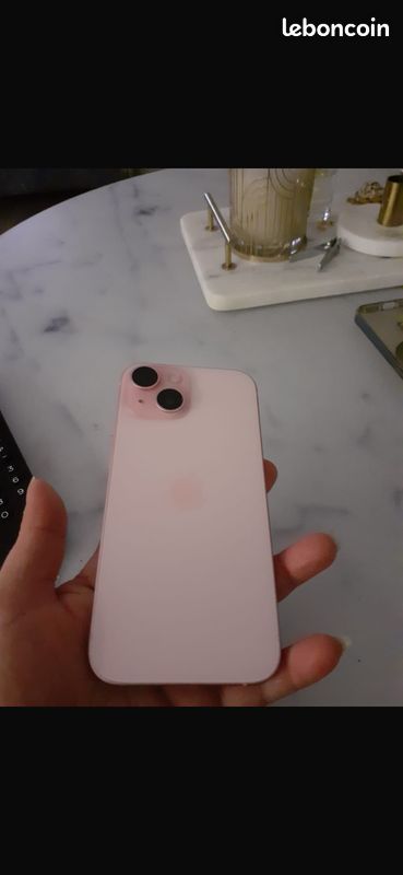 IPhone 15 (image 2)