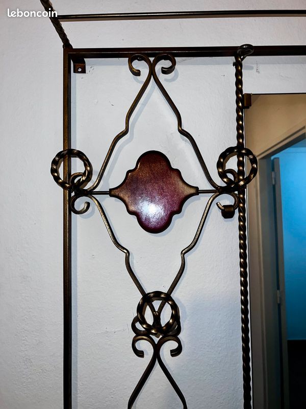Grand miroir en fer forgé (image 3)