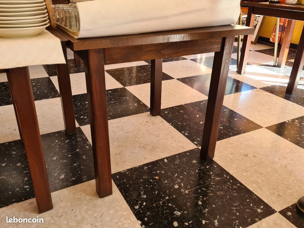 Table en bois (image 5)