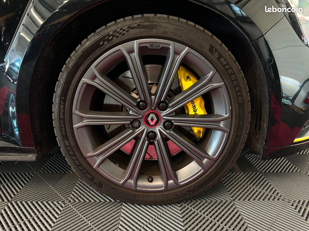 RENAULT MEGANE IV BERLINE TCe 280 EDC RS - TOIT OUVRANT (image 32)