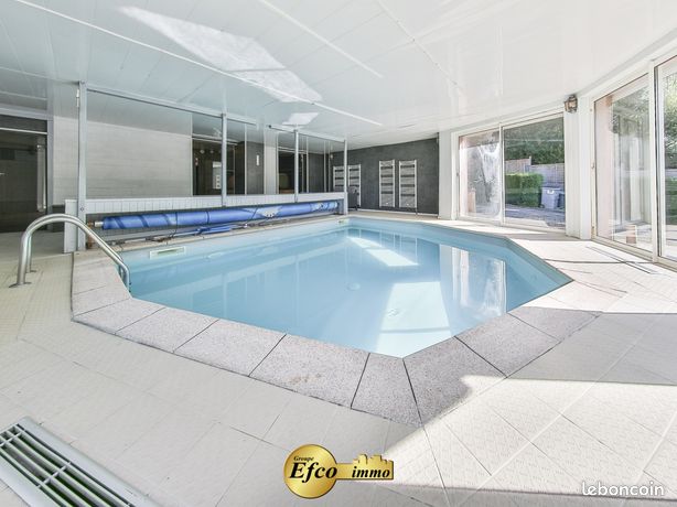 Villa 13 pièces 470 m²