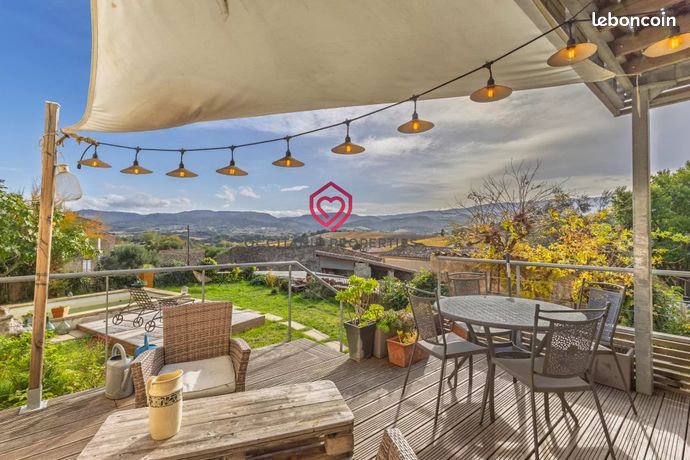 Maison de village 10 pièces 206 m²