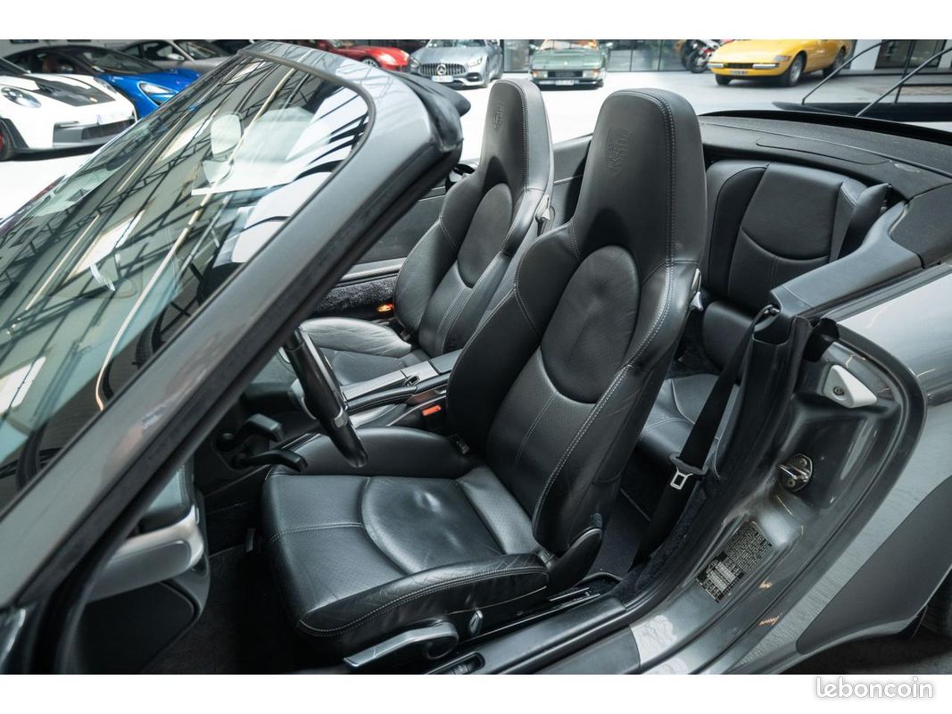 PORSCHE 911 997.2 Carrera S Cabriolet *Française / Gris Météor (image 36)