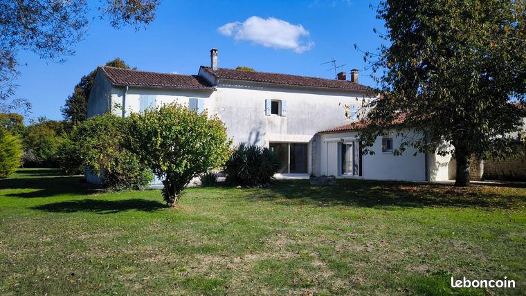 Maison 8 pièces 228 m²
