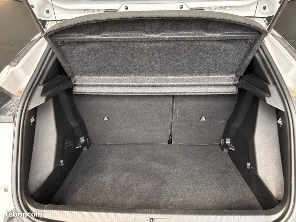 PEUGEOT 2008 GT II - 1.5 DIESEL - 130CH - BV EAT8 - Garantie 12 Mois (image 30)