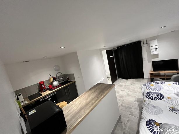 Studio 1 pièce 23 m²