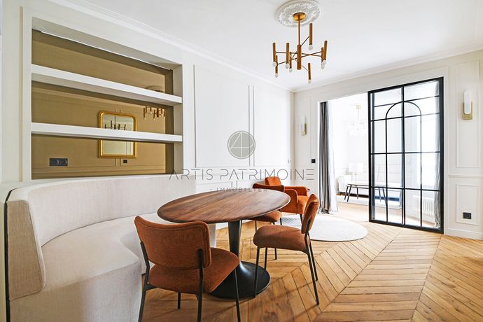 Appartement 4 pièce(s) 67 m²à vendre Paris-6e-arrondissement