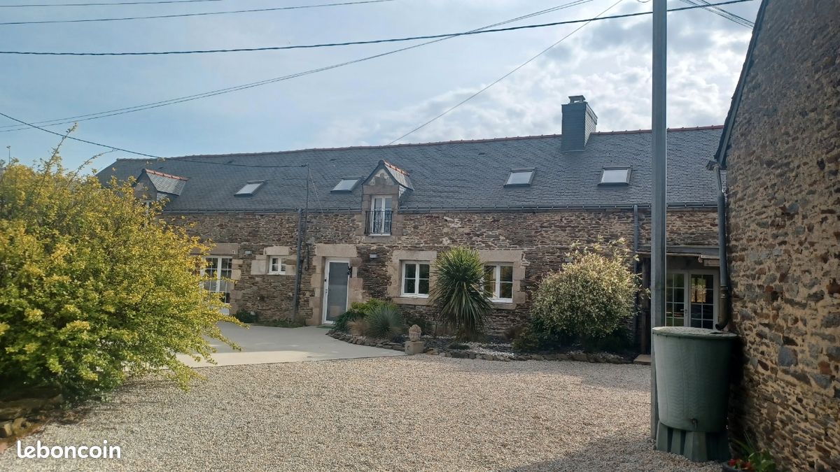 Maison 6 pièces 223 m² · à Pluméliau-Bieuzy · 223 m² · 345 000 €