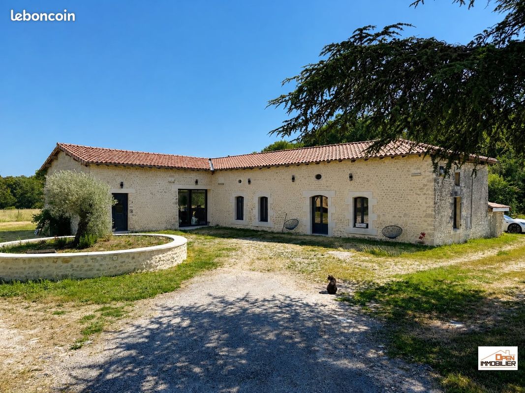 Maison 6 pièces 233 m² · à Berneuil · 233 m² · 328 600 €