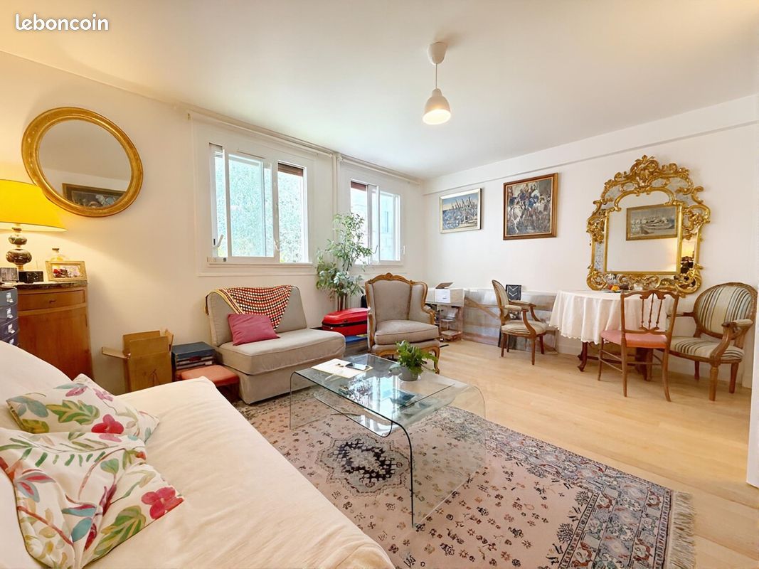 Appartement 1 pièce 29 m² · à Saint-Mandé · 29 m² · 265 000 €