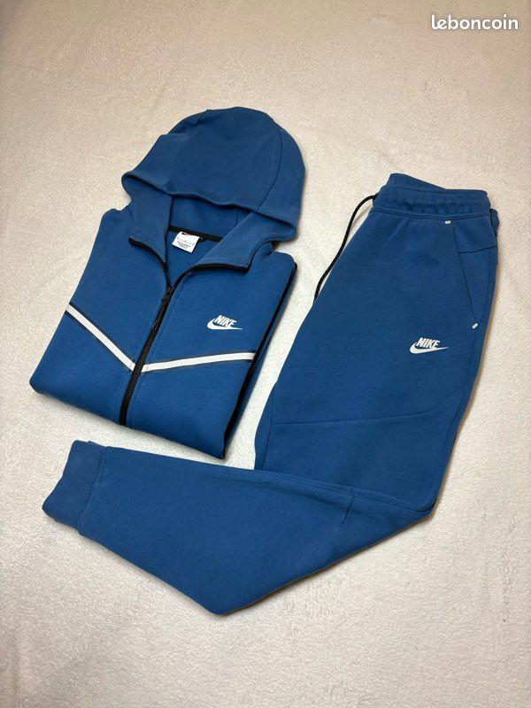 Ensemble Nike Tech Fleece Bleu Taille M Très bon État Vêtements