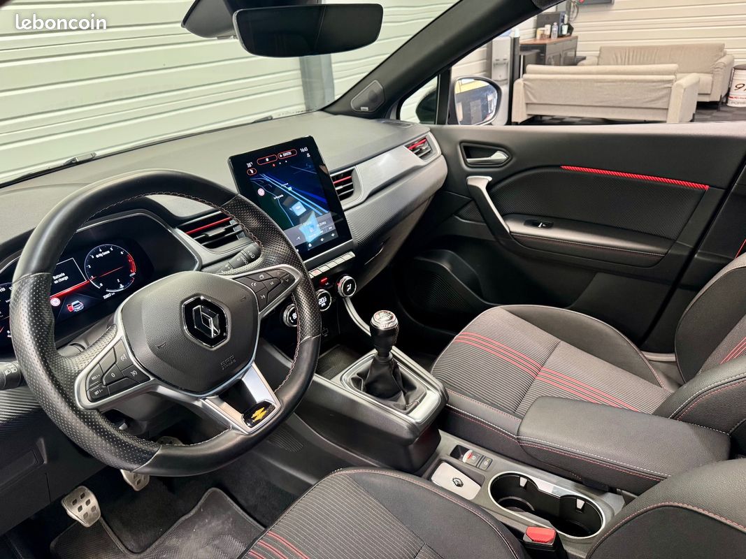 RENAULT CAPTUR 1.3 TCe mild hybrid 140ch RS Line / SON BOSE / SUIVI COMPLET RENAULT / CAMERA DE RECUL / GARANTIE 12 (image 13)