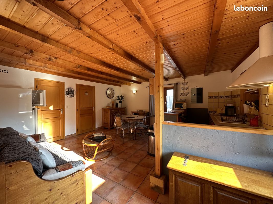 Appartement 2 pièces 43 m² · à Saint-Étienne-de-Cuines · 43 m² · 650 €/mois