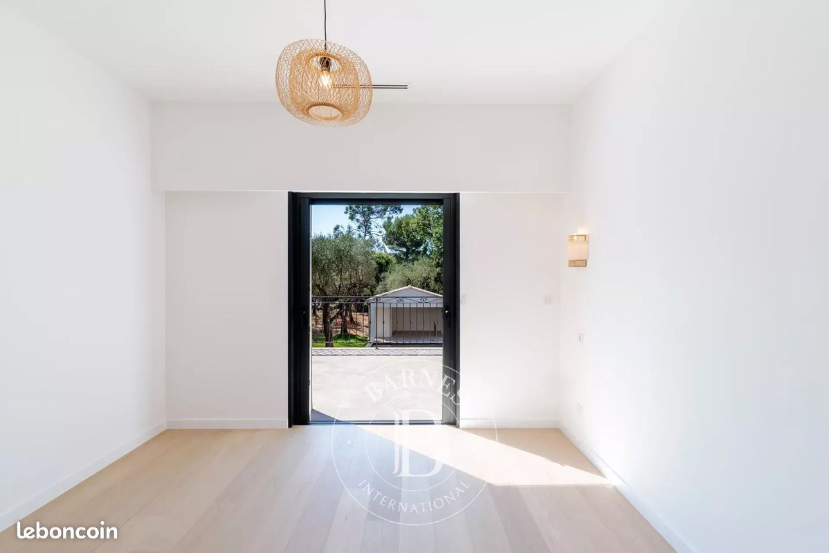 Villa 7 pièces 239 m² (image 14)