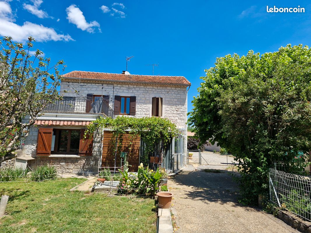 Maison 4 pièces 90 m² · à Ruoms · 90 m² · 275 000 €