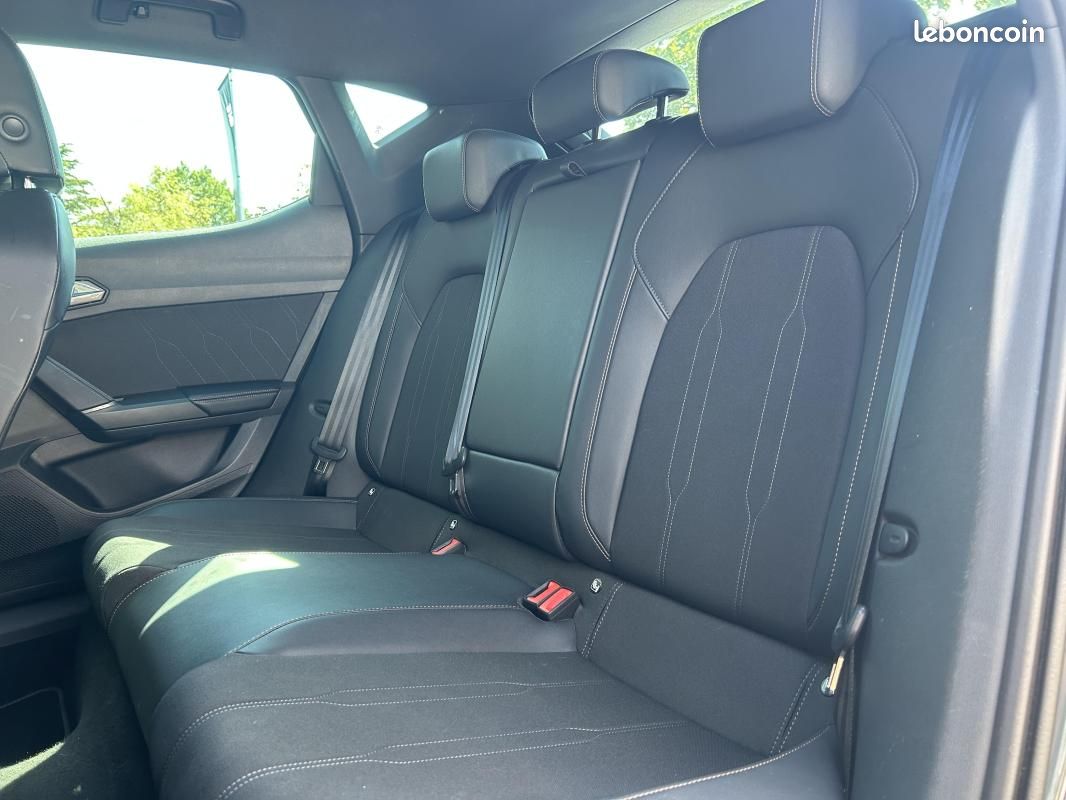 Cupra Leon 1.5 eTSI Hybrid 150 ch DSG7 V (image 12)