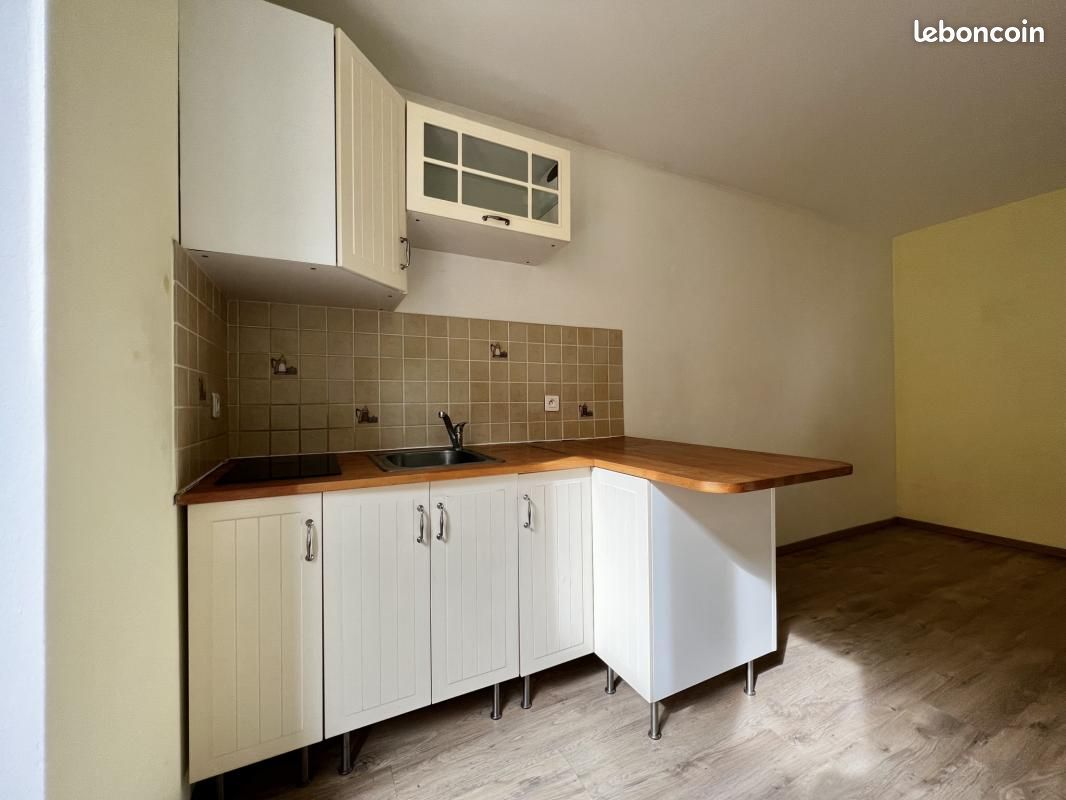 Studio 1 pièce 20 m² - Poitiers 86000 (image principale 2)