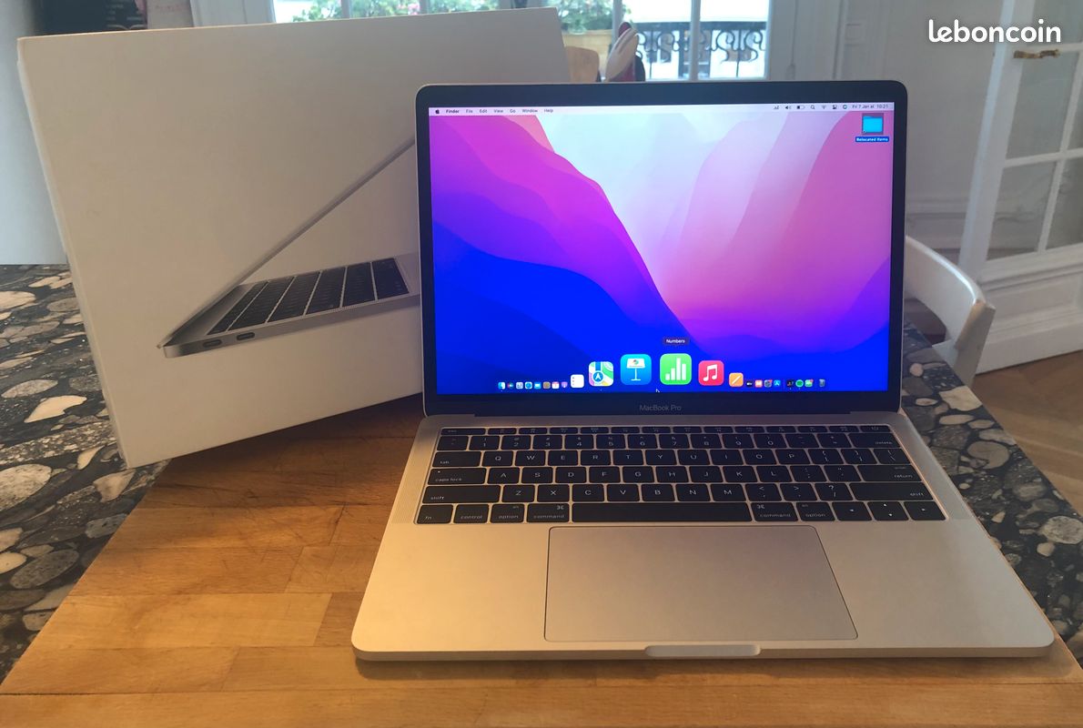 Mac book pro 13'' Inch (image 1)