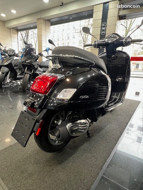 Vespa GTS 125IE NEW GENERATION - 0KM - OFFRE DESTOCKAGE (image 3)