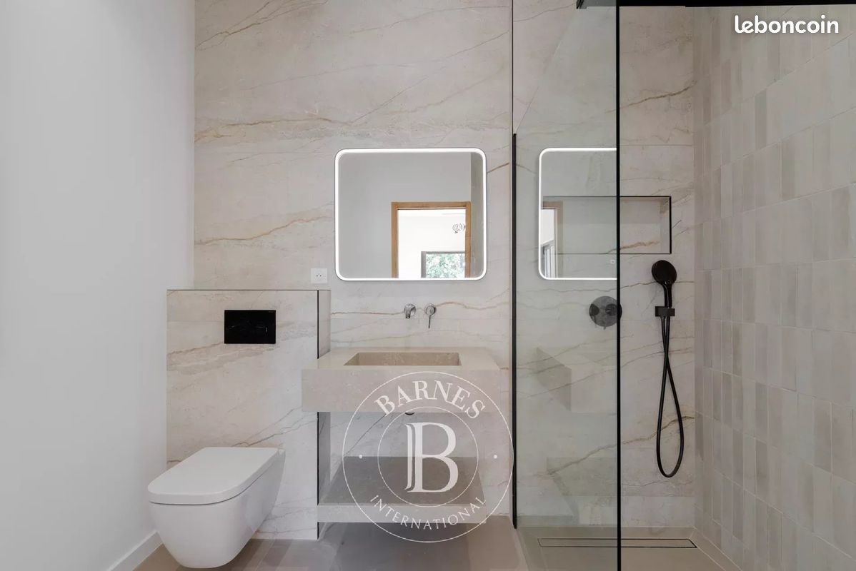 Villa 7 pièces 239 m² (image 17)