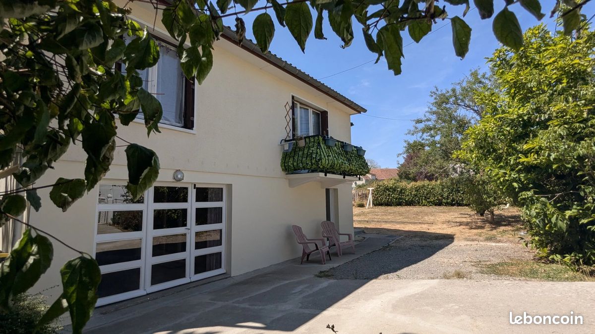 Maison 5 pièces 80 m² · à Saint-Léomer · 80 m² · 99 000 €