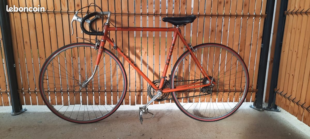 Console rétro BICYCLE 195cm table de bar vélo en bois de manguier upcy