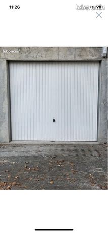 Garage (proche mairie)