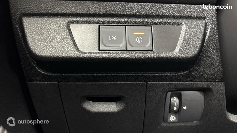 Dacia Sandero 1.0 ECO-G 100ch Stepway Expression -24 (image 28)