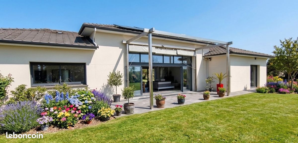 Maison 5 pièces 170 m² · à Hautefage-la-Tour · 170 m² · 409 990 €