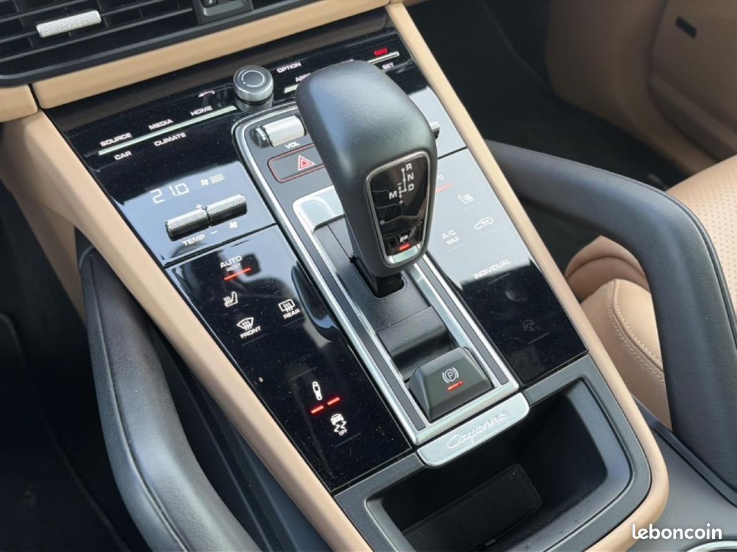PORSCHE CAYENNE (9ya) 3.0 v6 462 e-hybrid platinum edition (image 27)