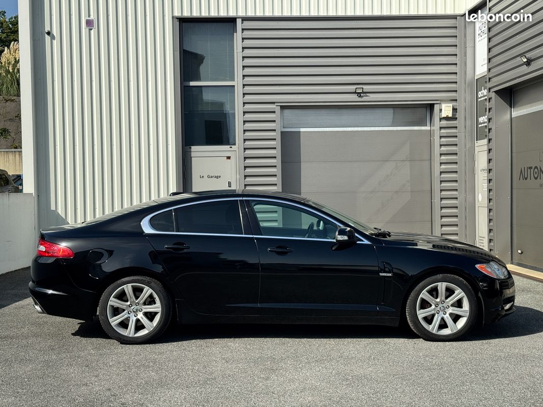 JAGUAR XF 2.7D Bi-Turbo Luxe - Historique complet (image 4)