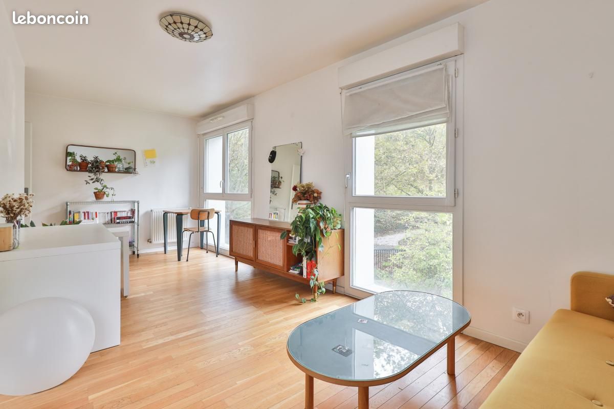 Appartement 2 pièces 47 m² · à Montreuil · 47 m² · 350 000 €