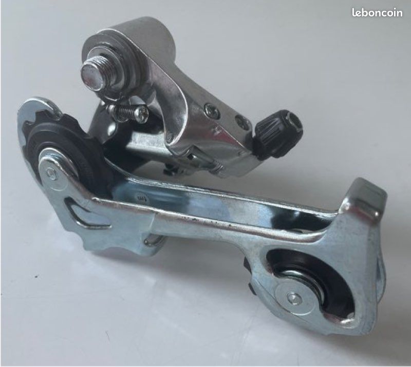 Derailleur arrière Shimano Altus