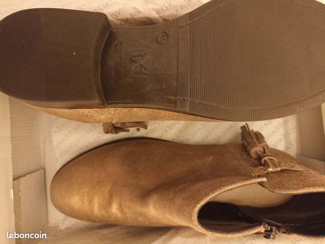 Boots (image 2)