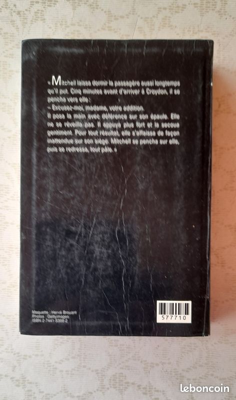 Le couteau sur la nuque et La mort dans les nuages de Agatha Christie (image 2)